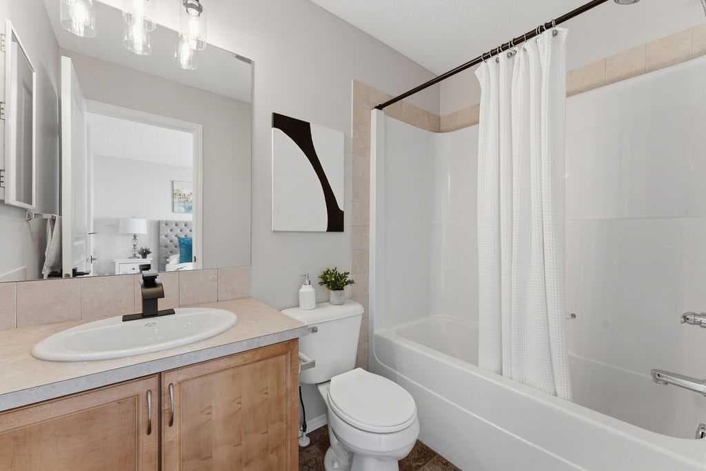 115 Elgin Meadows View SE
