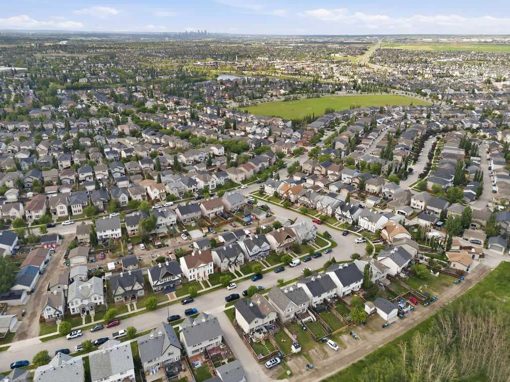 115 Elgin Meadows View SE
