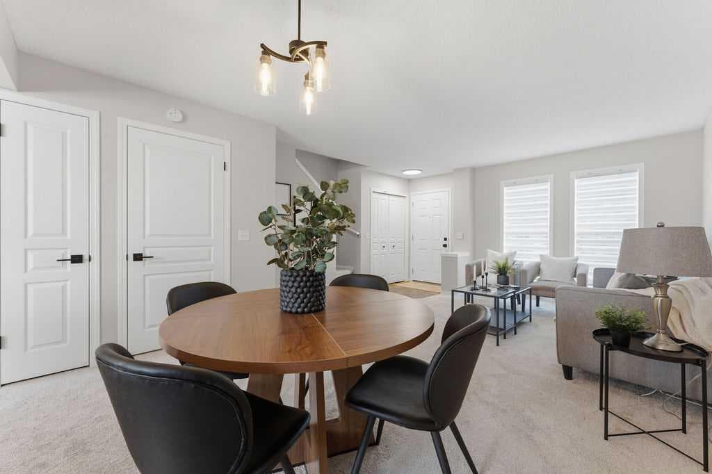 115 Elgin Meadows View SE