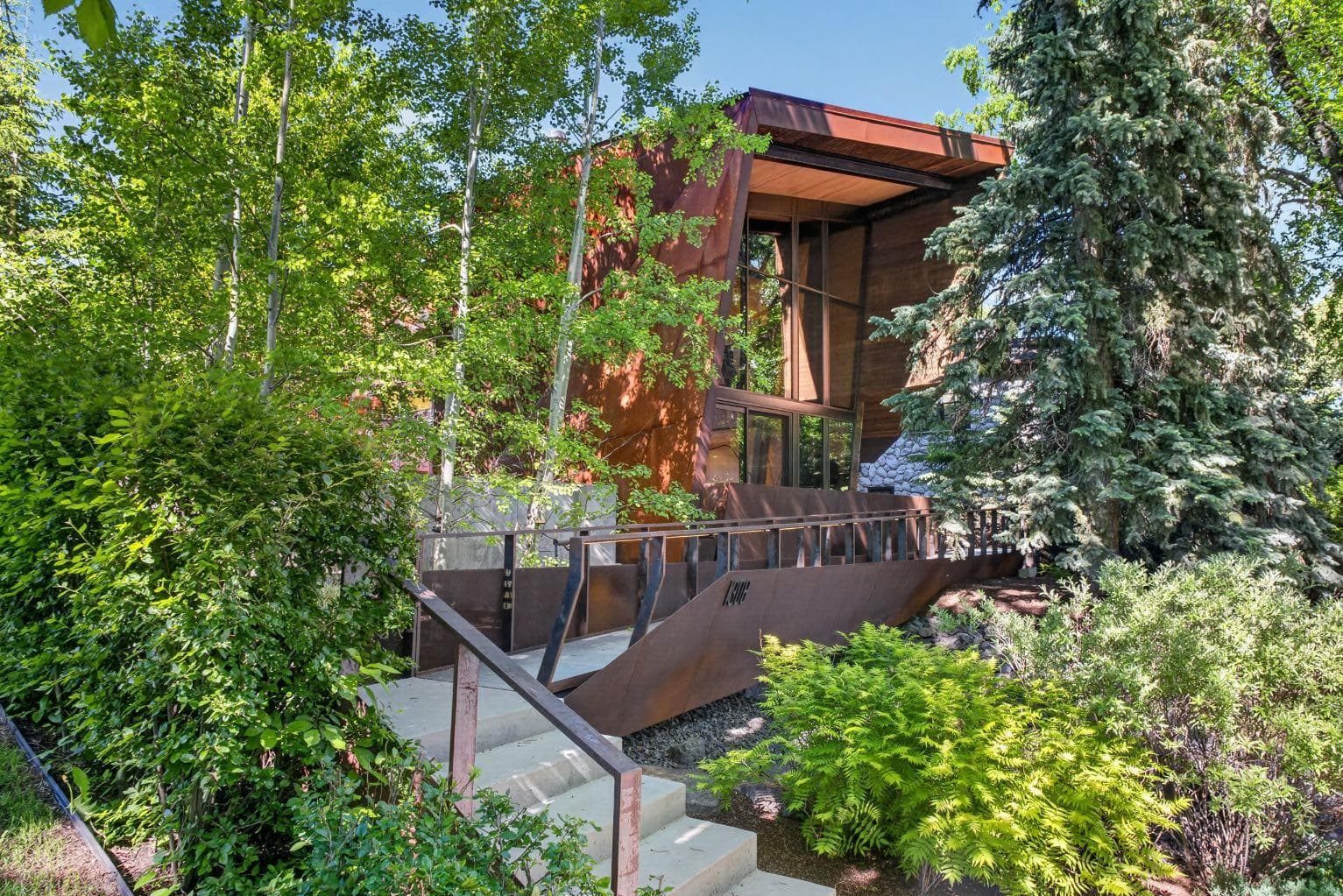 1308 Montreal Avenue SW