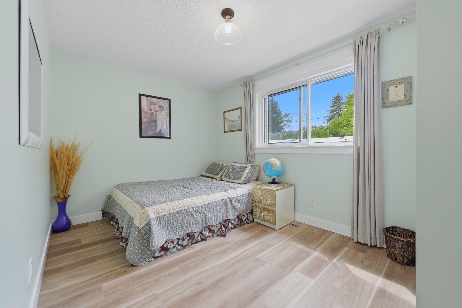 3016 Cedar Ridge Drive SW