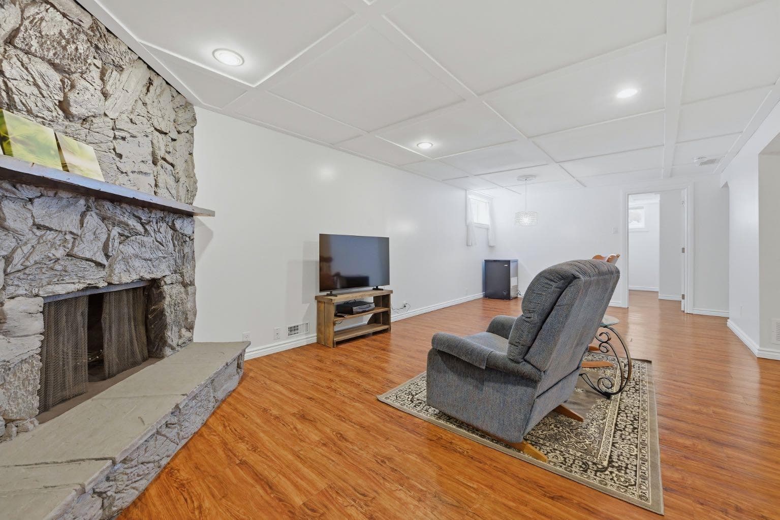 3016 Cedar Ridge Drive SW