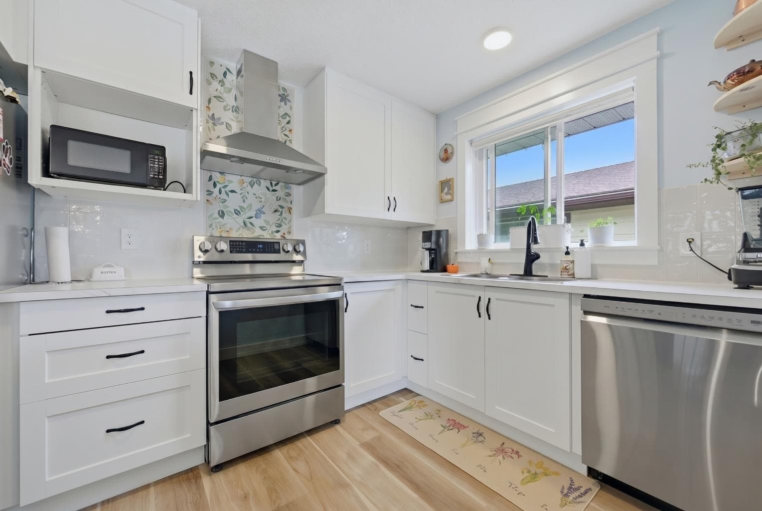 3016 Cedar Ridge Drive SW