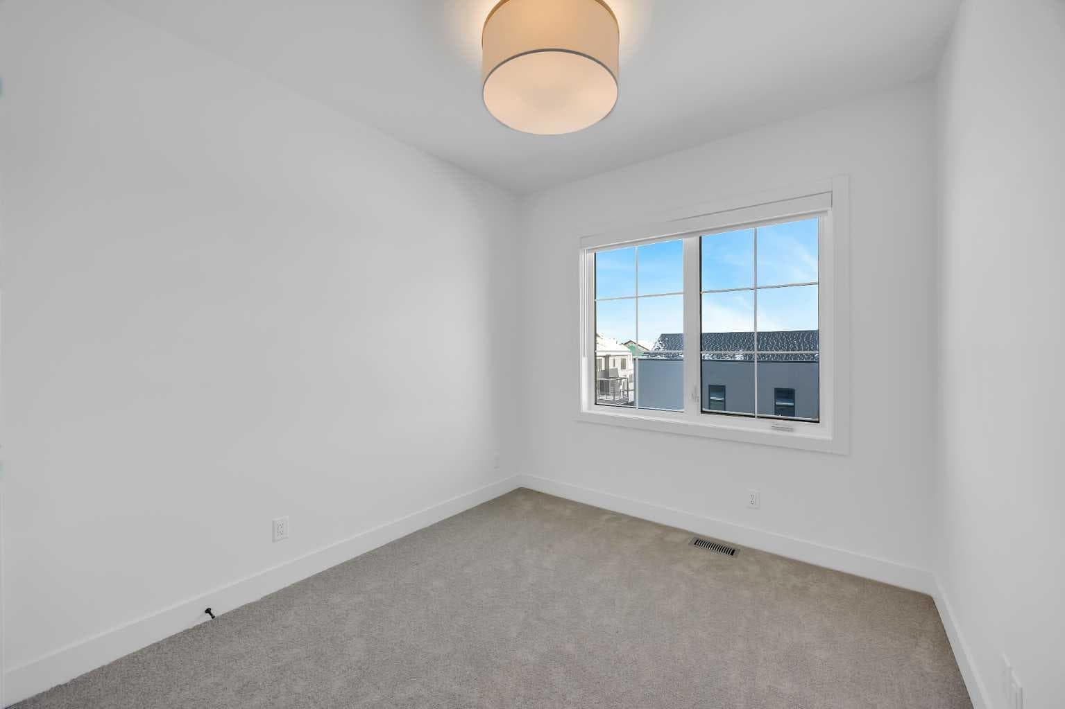 133 Greenwich Common NW