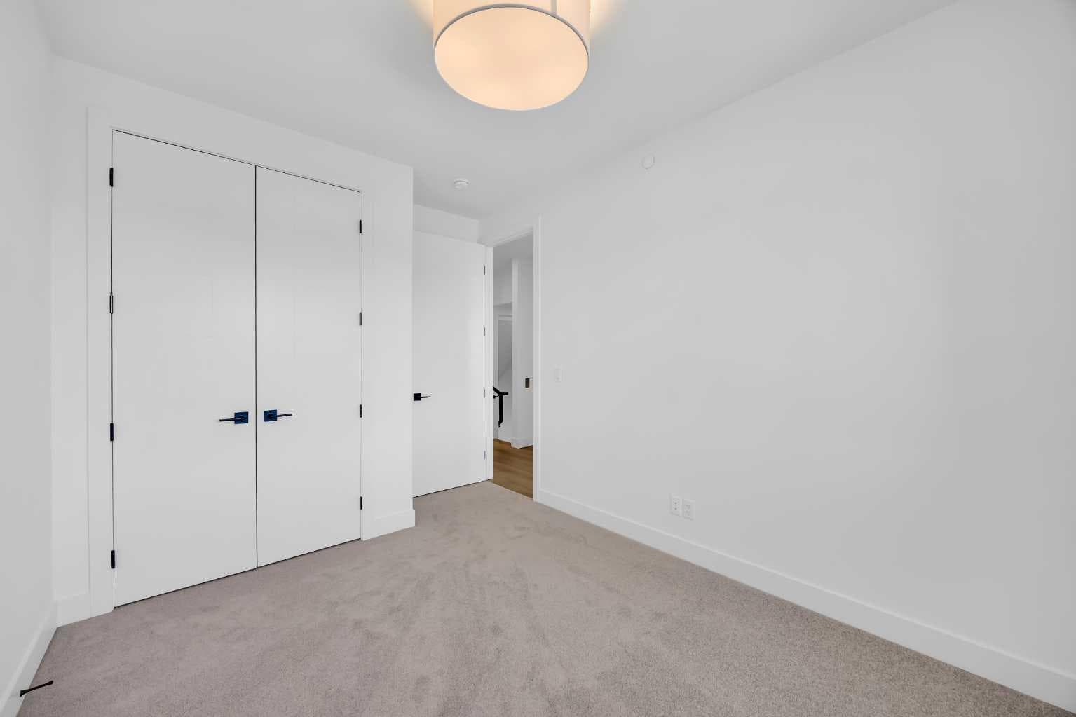 133 Greenwich Common NW