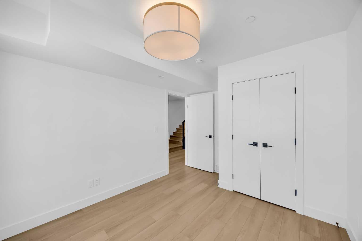 133 Greenwich Common NW