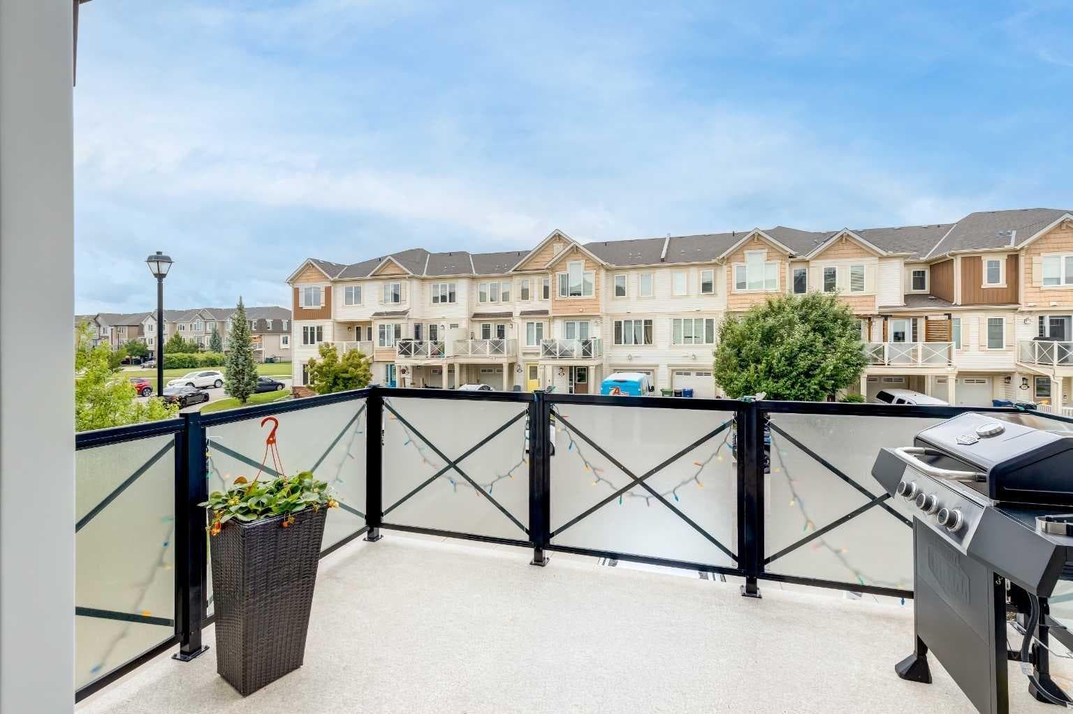 162 Windstone Mews SW