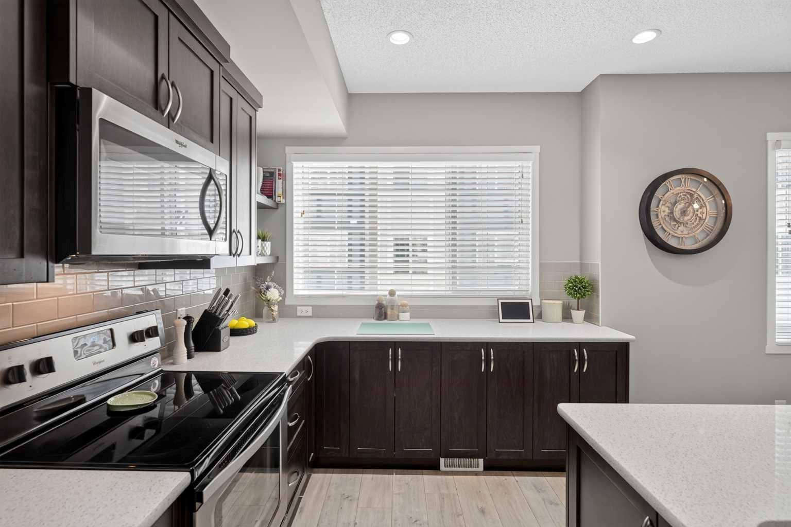 412 Nolanlake Villas NW