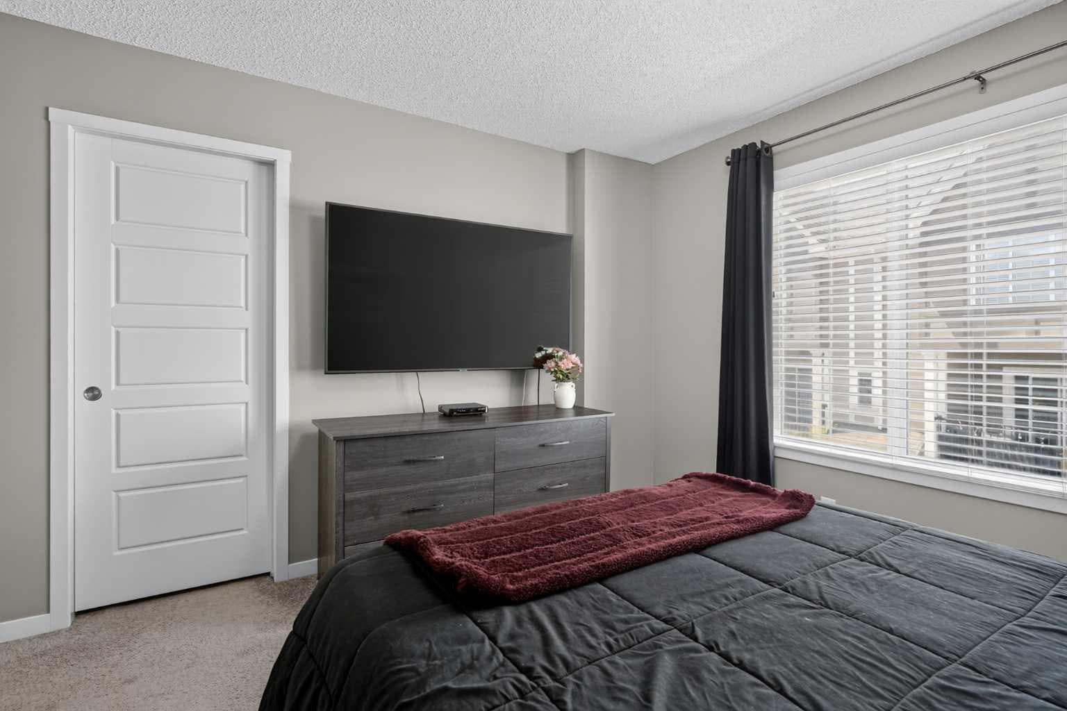 412 Nolanlake Villas NW