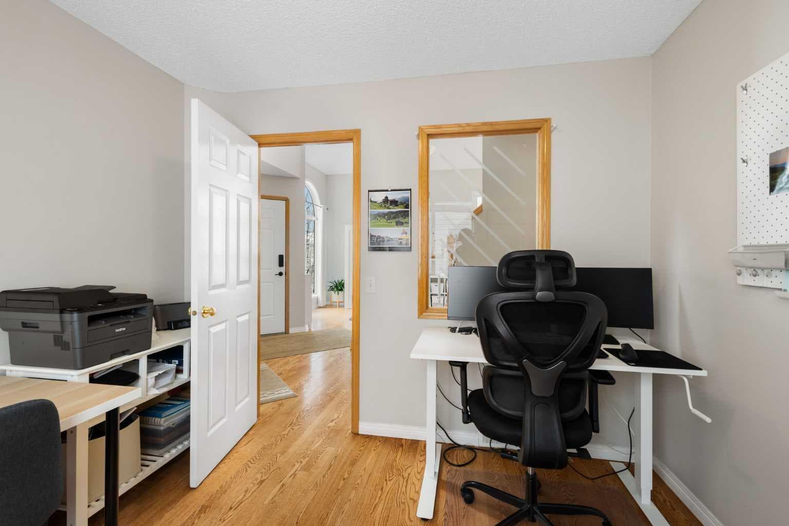 136 Douglas Glen Heath SE