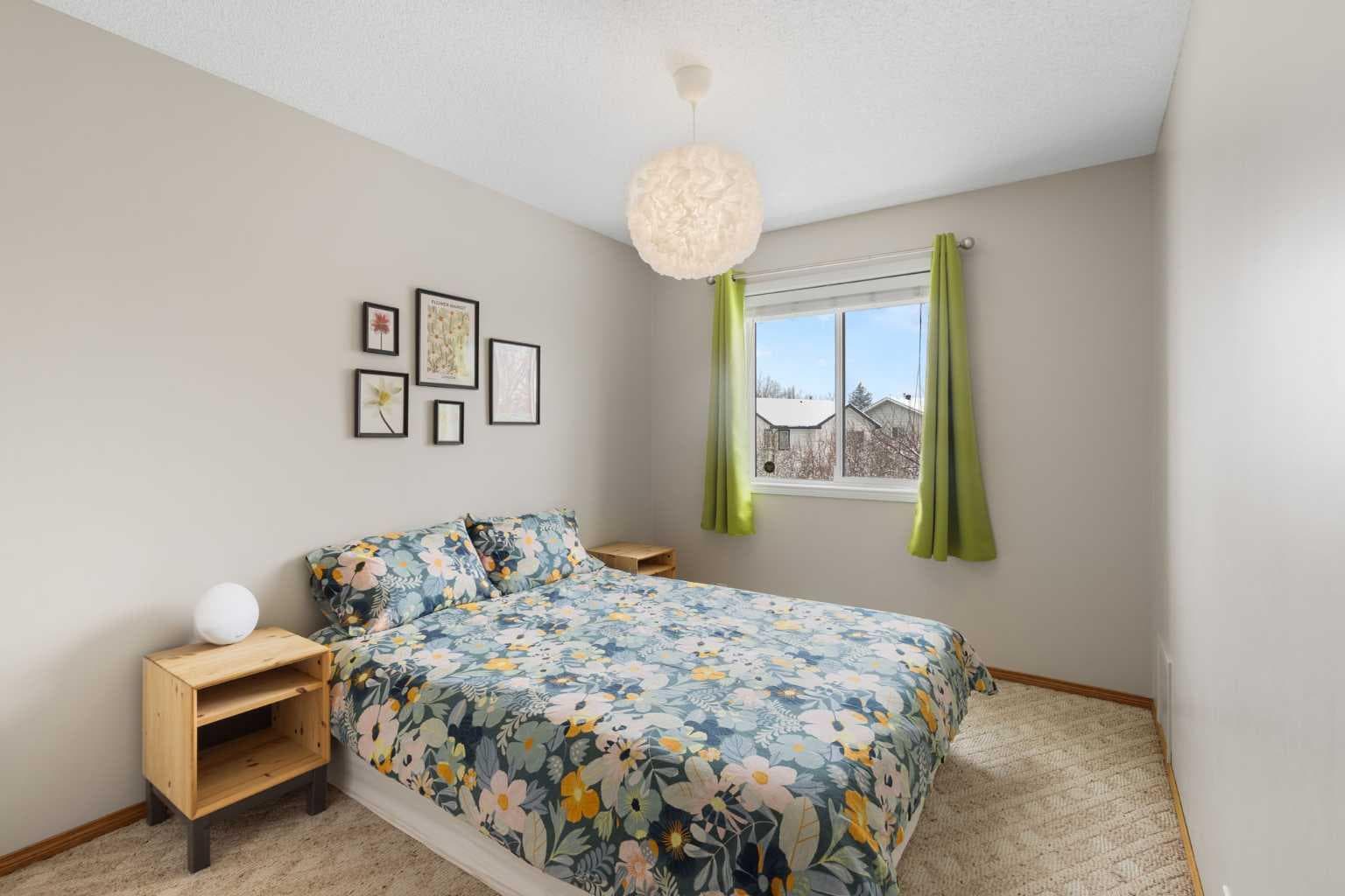 136 Douglas Glen Heath SE