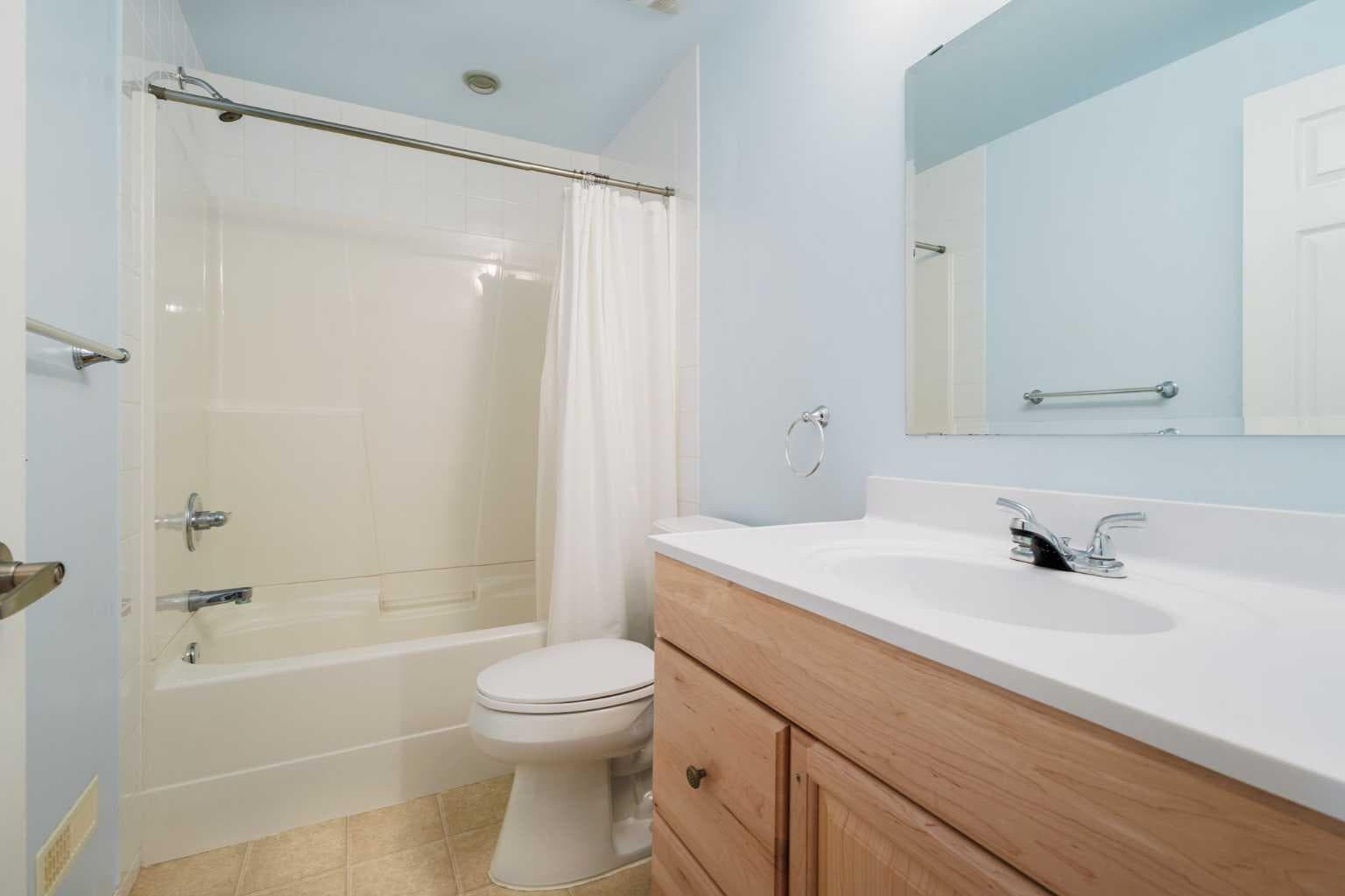 136 Douglas Glen Heath SE