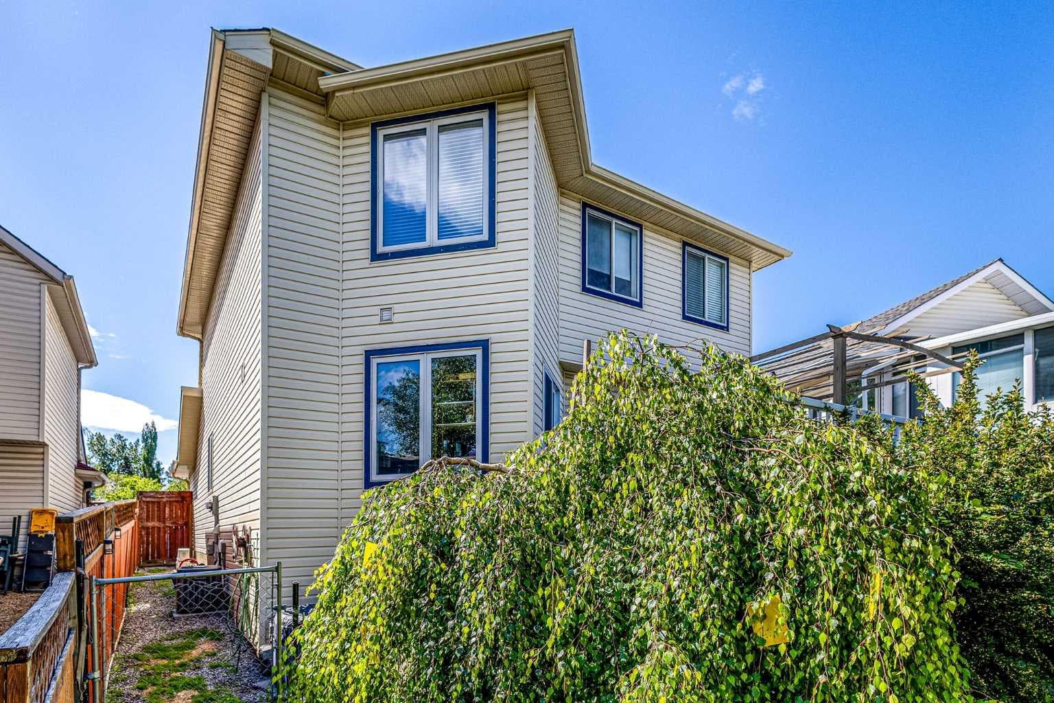 136 Douglas Glen Heath SE