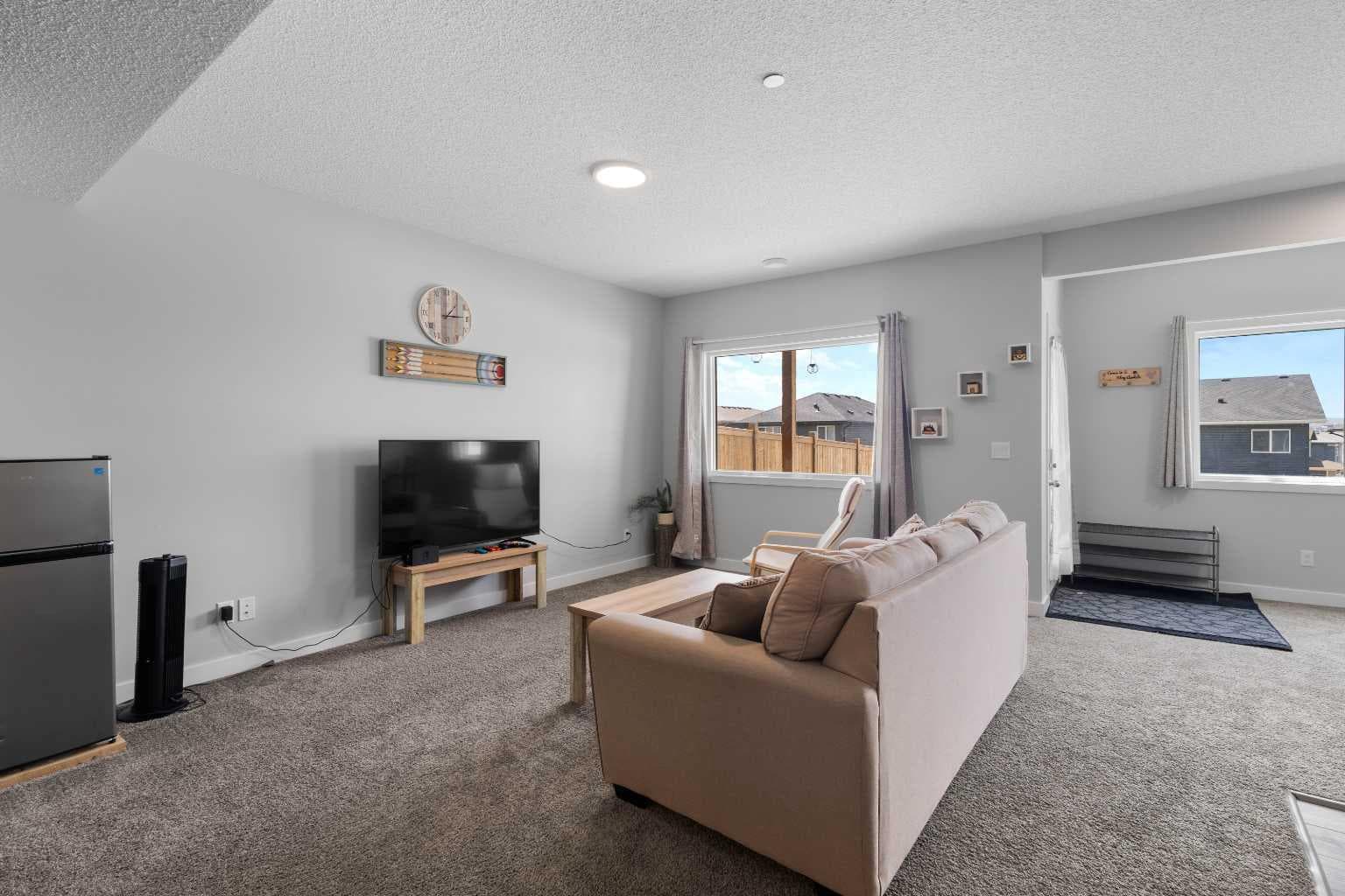 47 Lucas Terrace NW
