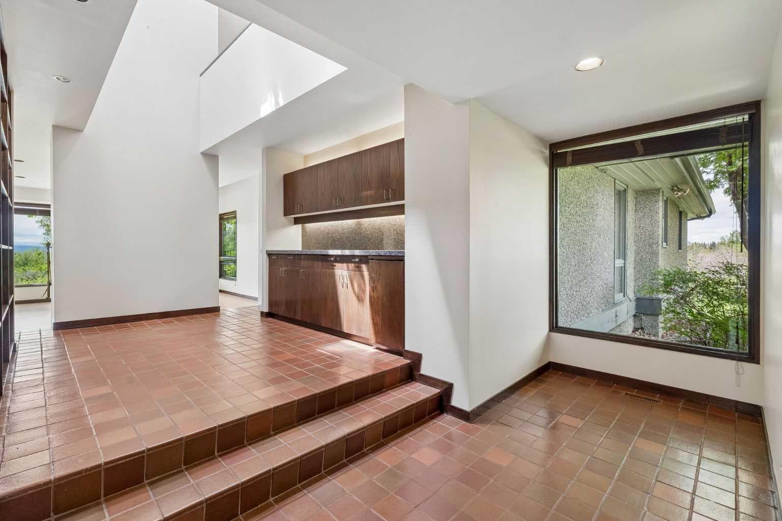 237 Escarpment Drive 