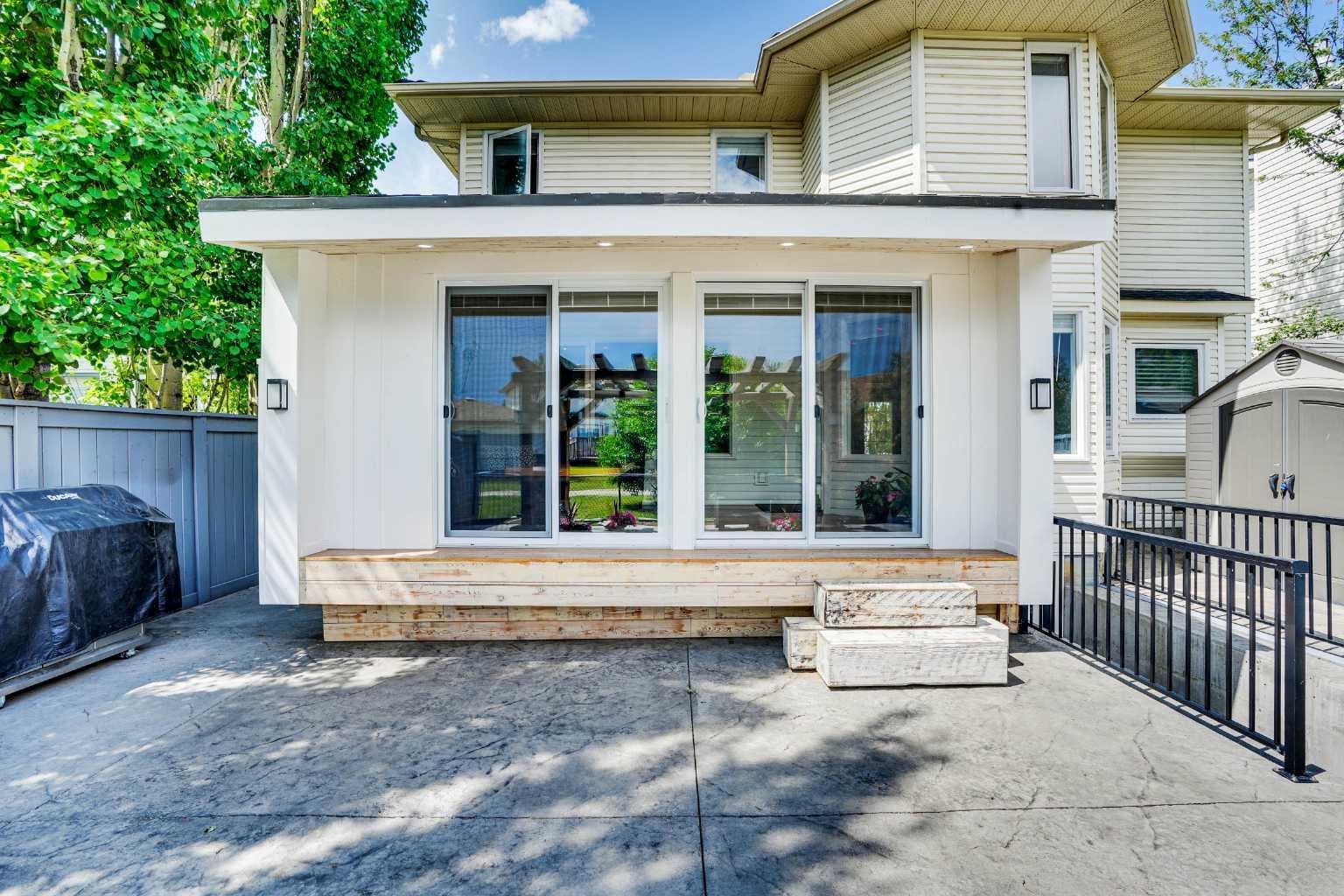 73 Riverview Close SE