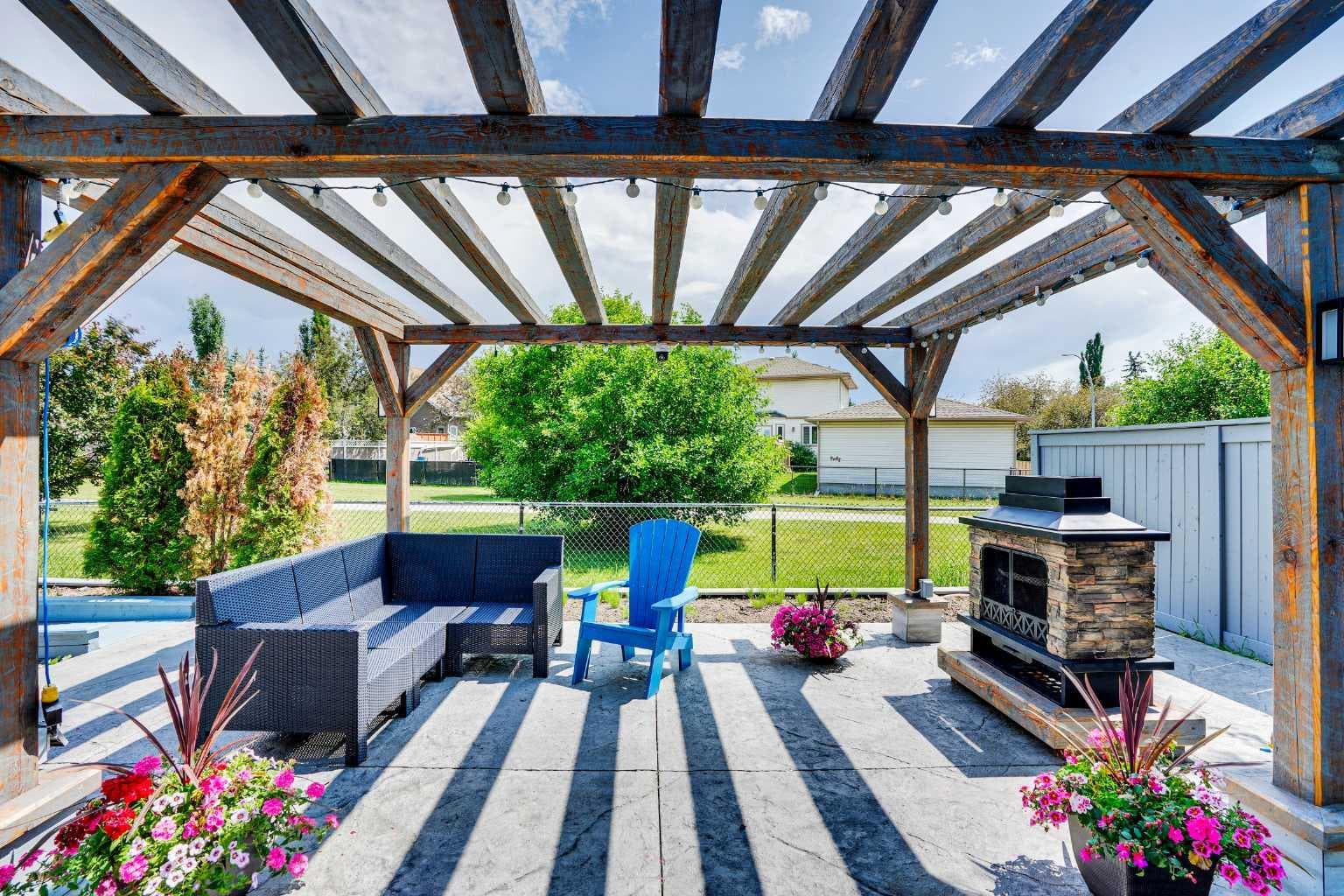 73 Riverview Close SE