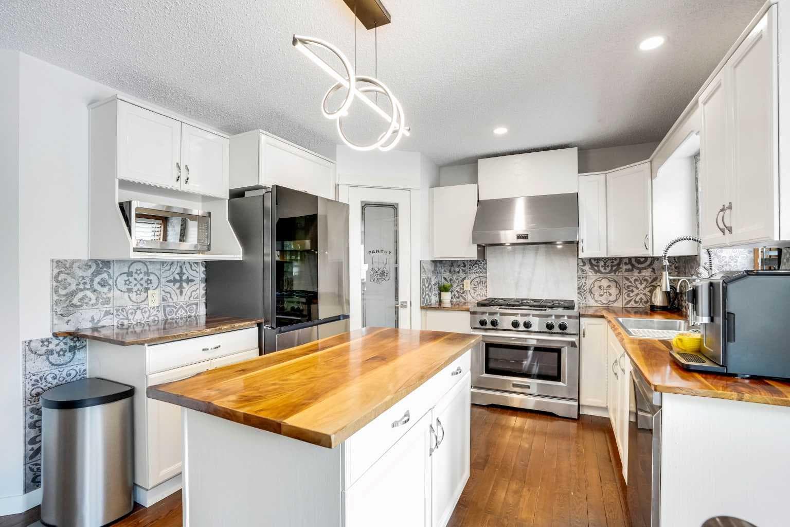 73 Riverview Close SE