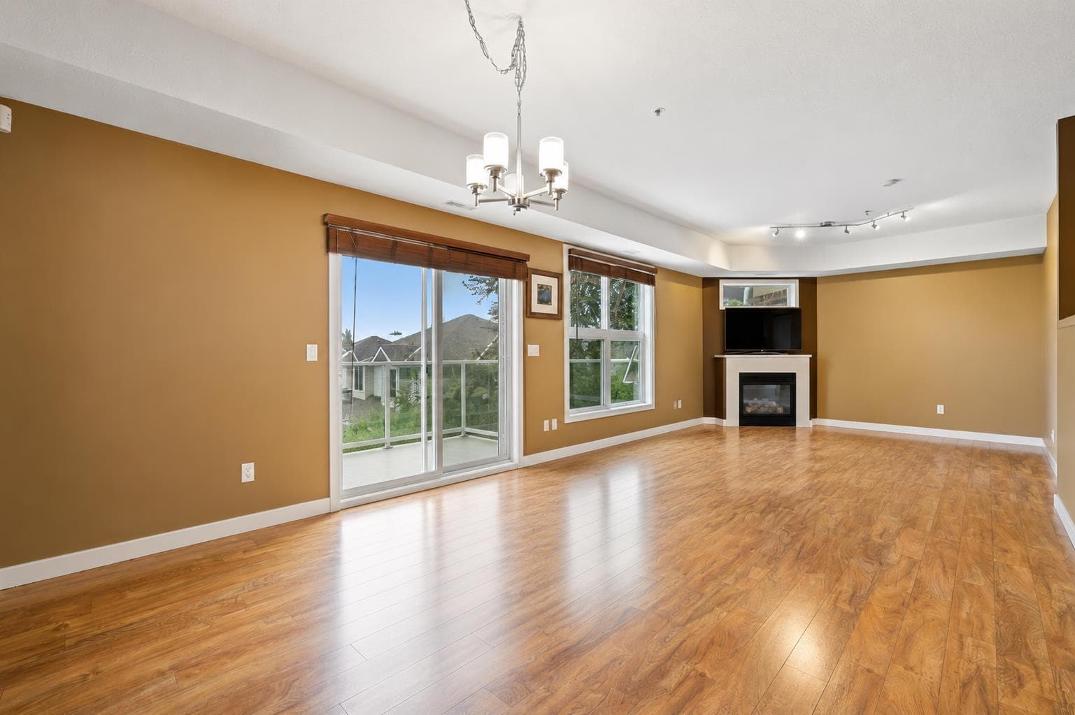 104, 6550 Old Banff Coach Road SW