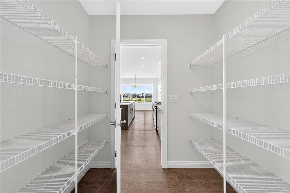 75 Midgrove Drive SW