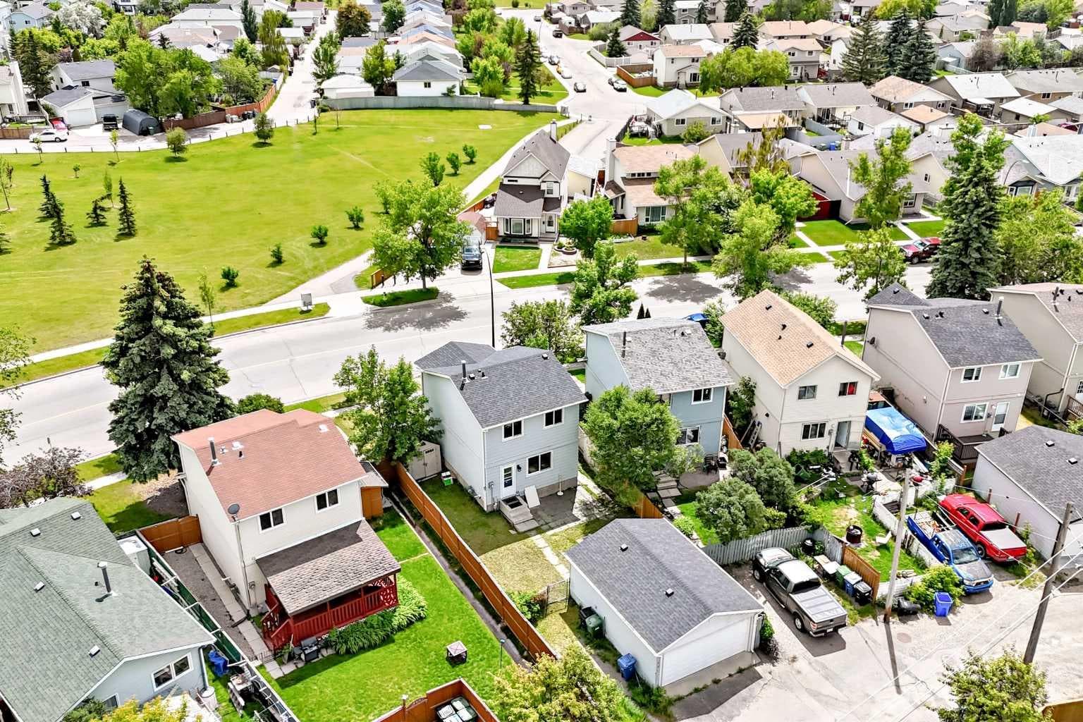 171 Erin Woods Drive SE