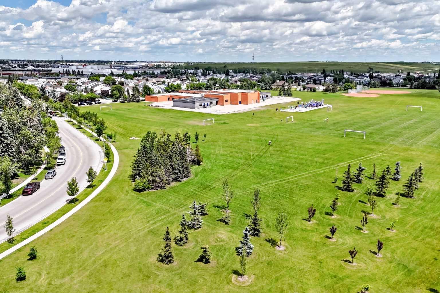 171 Erin Woods Drive SE