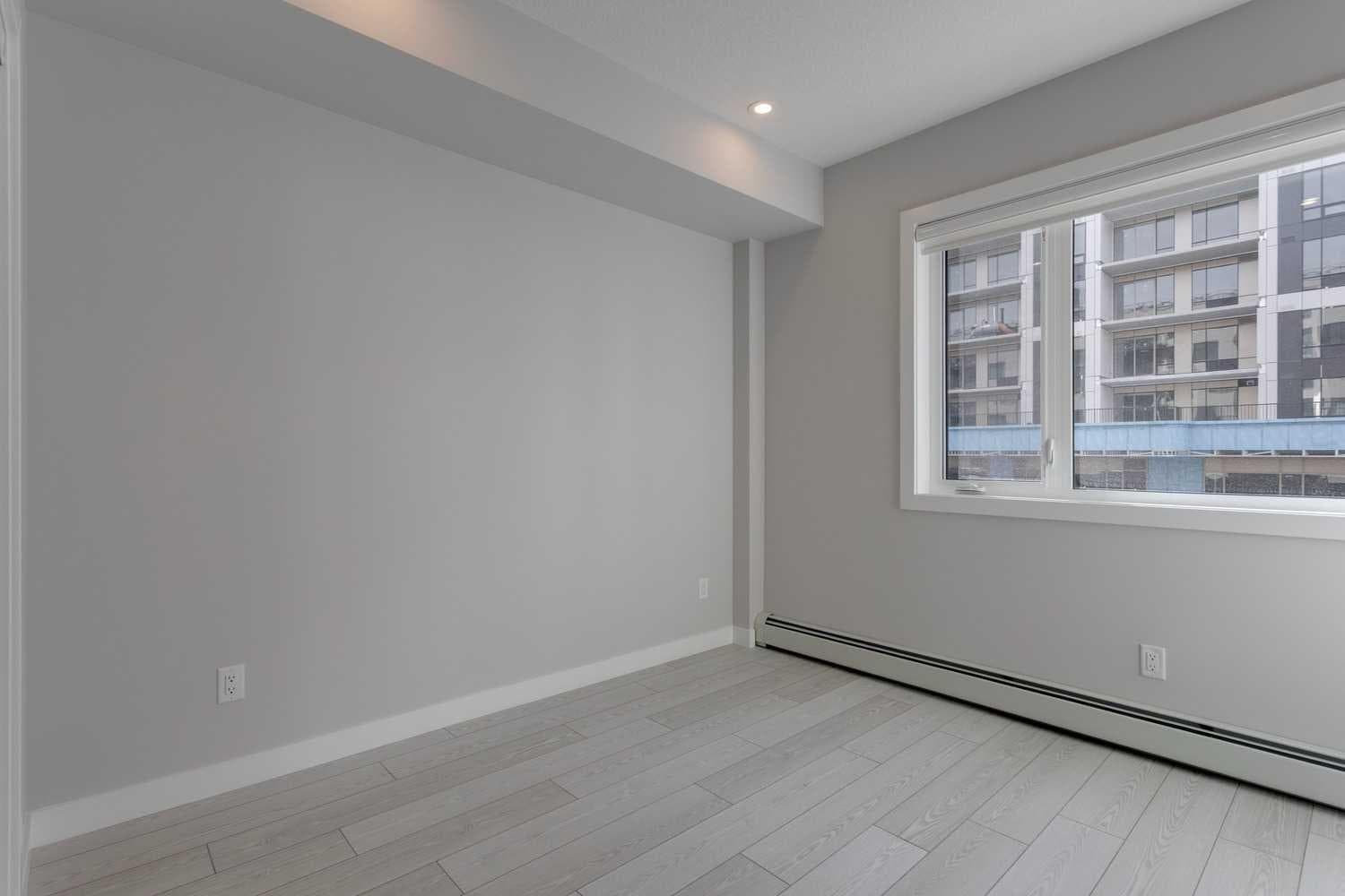 206, 8370 Broadcast Avenue SW