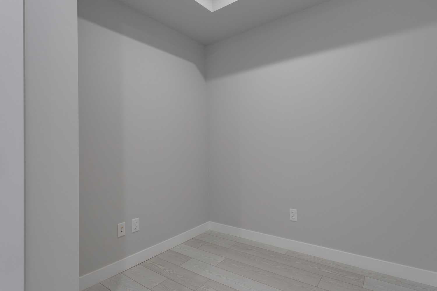 206, 8370 Broadcast Avenue SW
