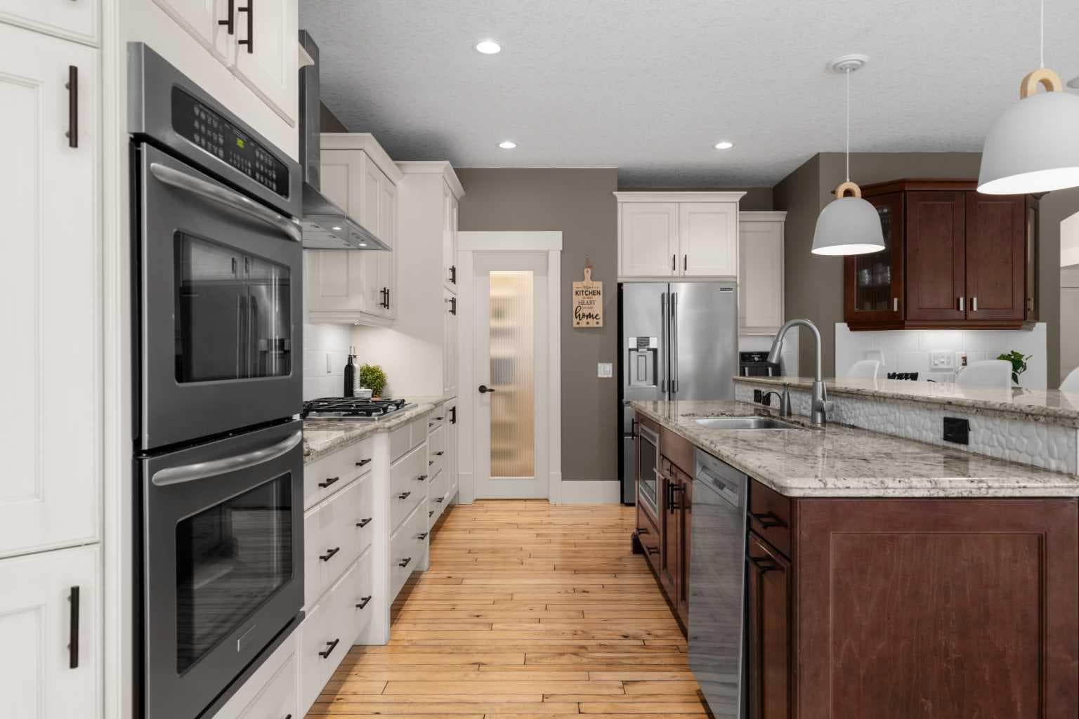 11 Aspen Cliff Place SW