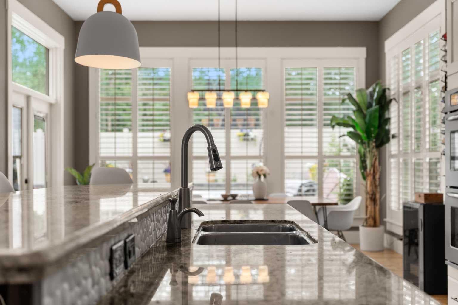 11 Aspen Cliff Place SW