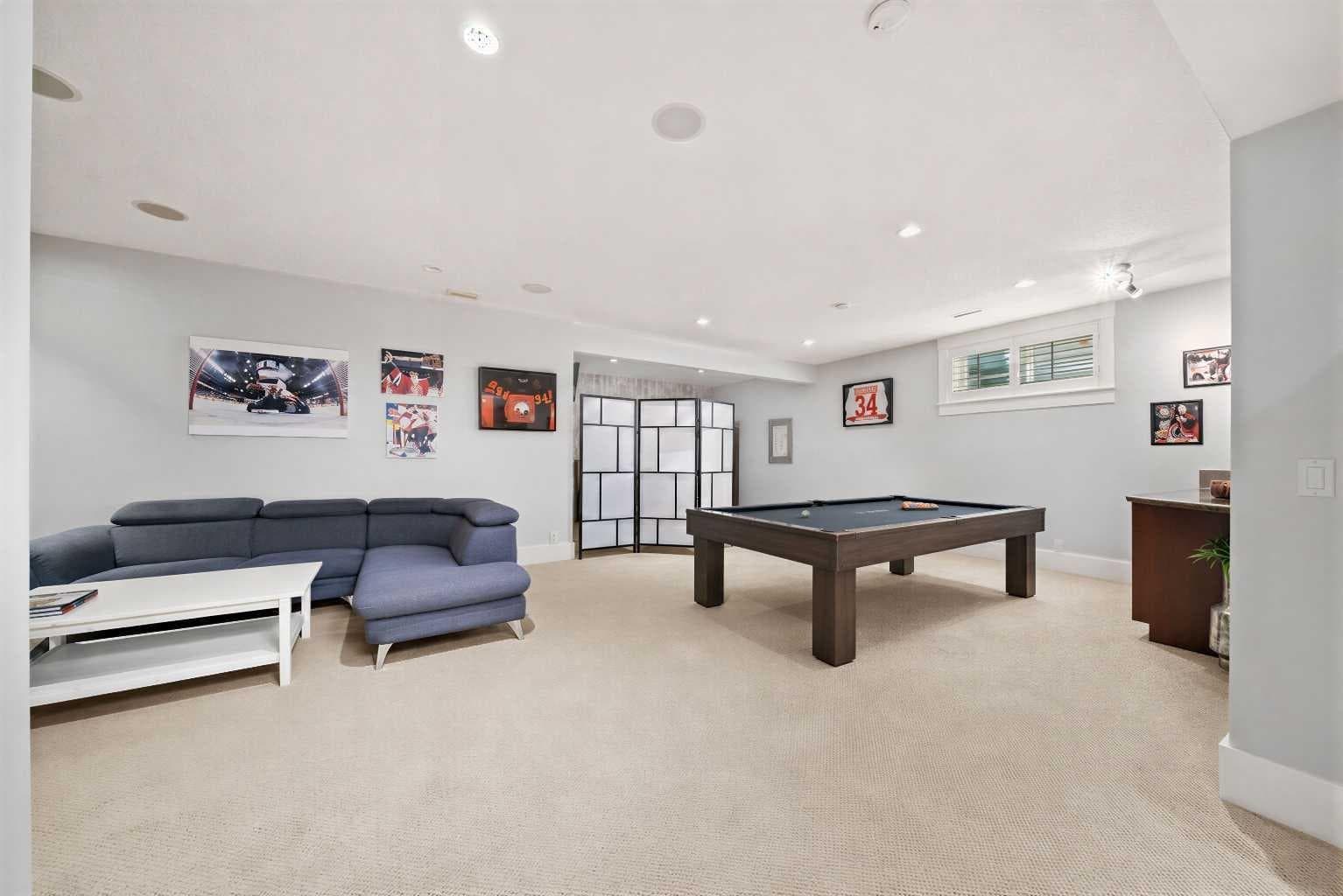 11 Aspen Cliff Place SW