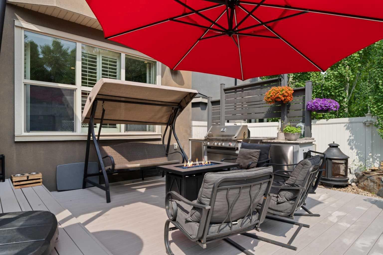 11 Aspen Cliff Place SW