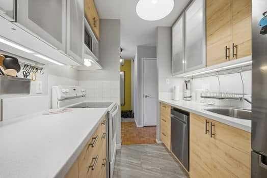 209, 315 Heritage Drive SE