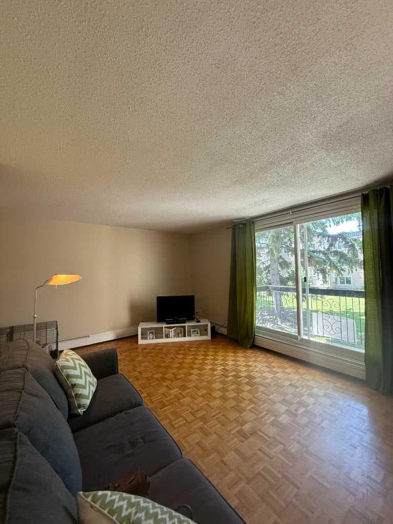 209, 315 Heritage Drive SE