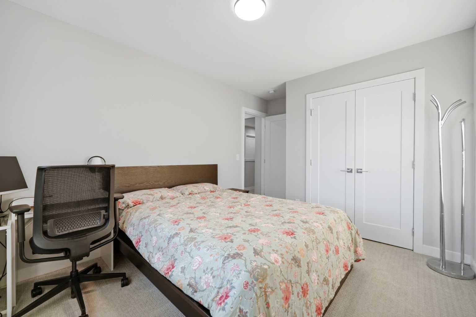 163 DAWSON WHARF RISE Mount 