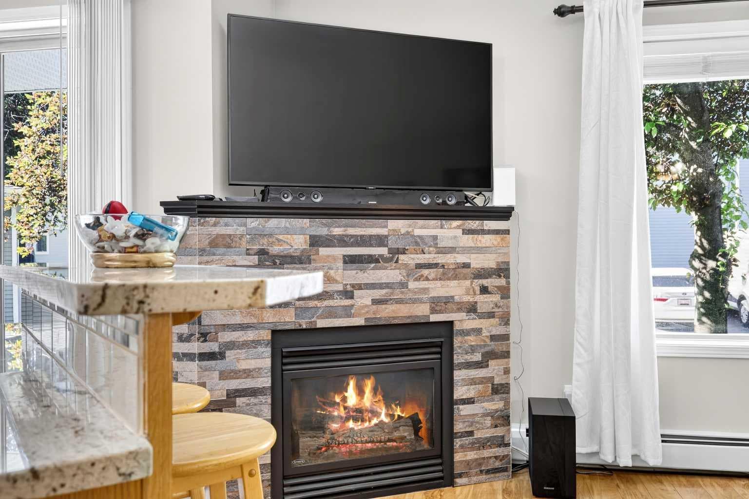 105, 5105 Valleyview Park SE