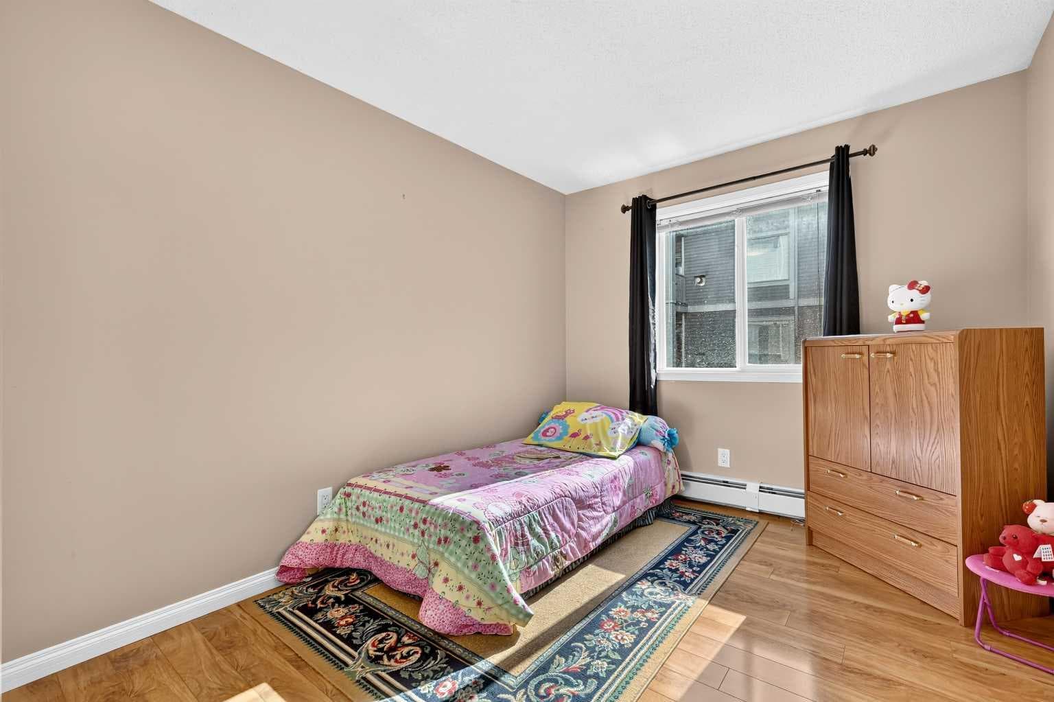 105, 5105 Valleyview Park SE