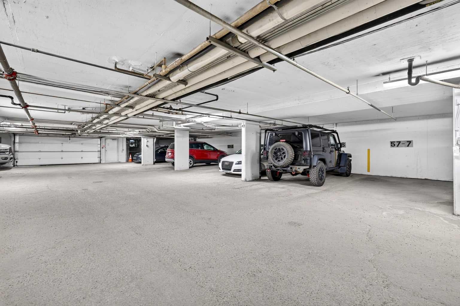 105, 5105 Valleyview Park SE
