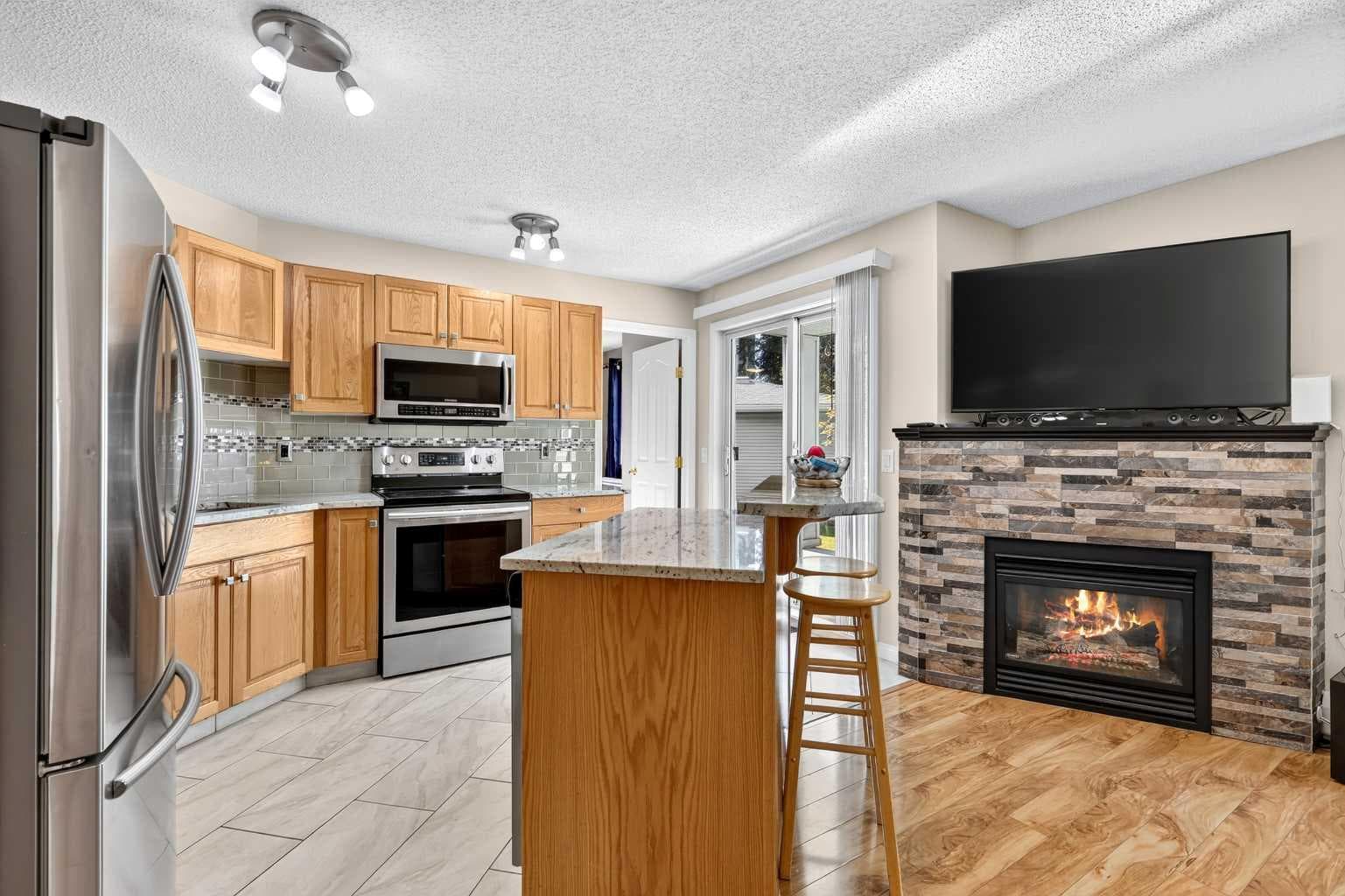 105, 5105 Valleyview Park SE