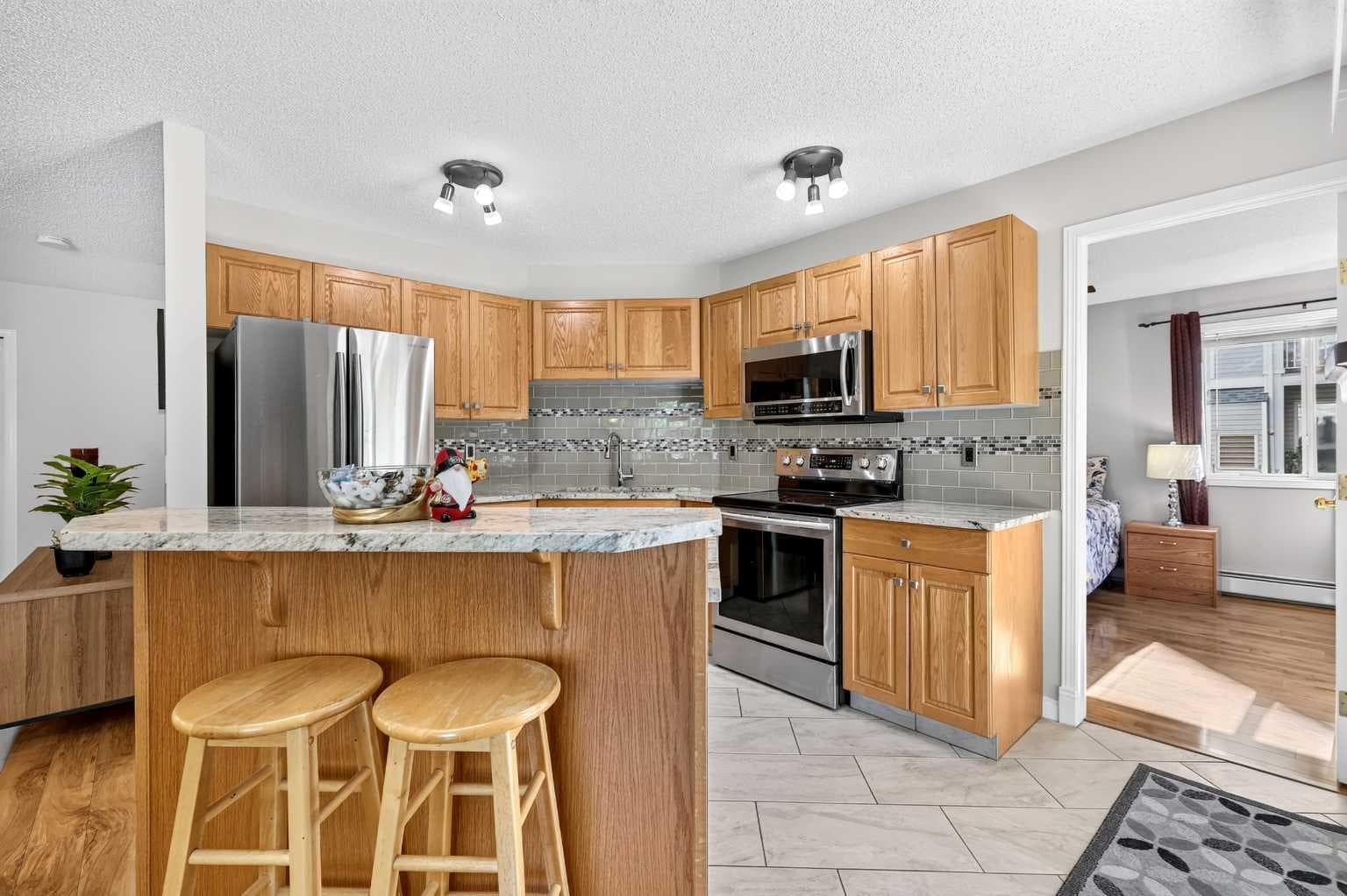 105, 5105 Valleyview Park SE