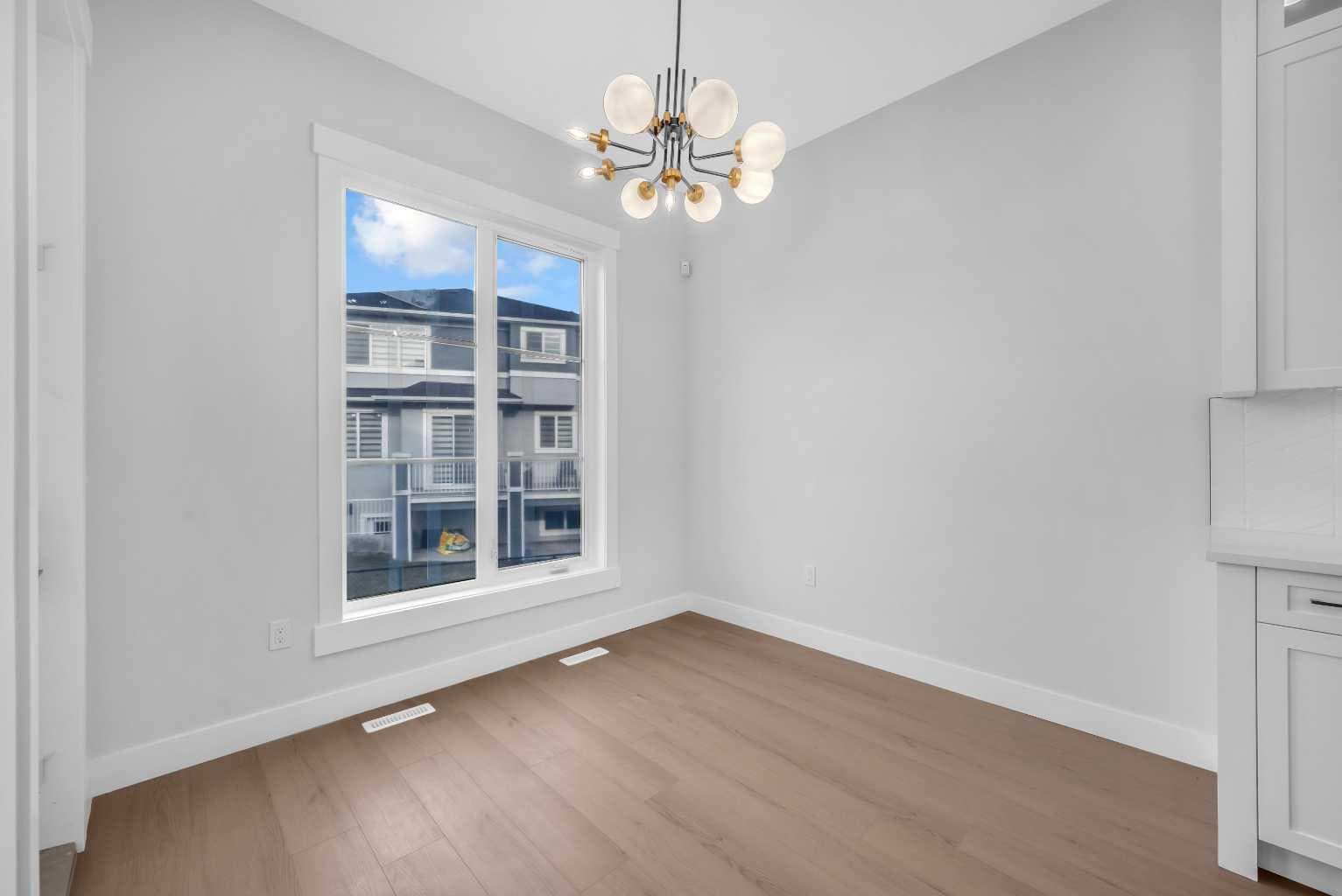 203 KINNIBURGH Place 