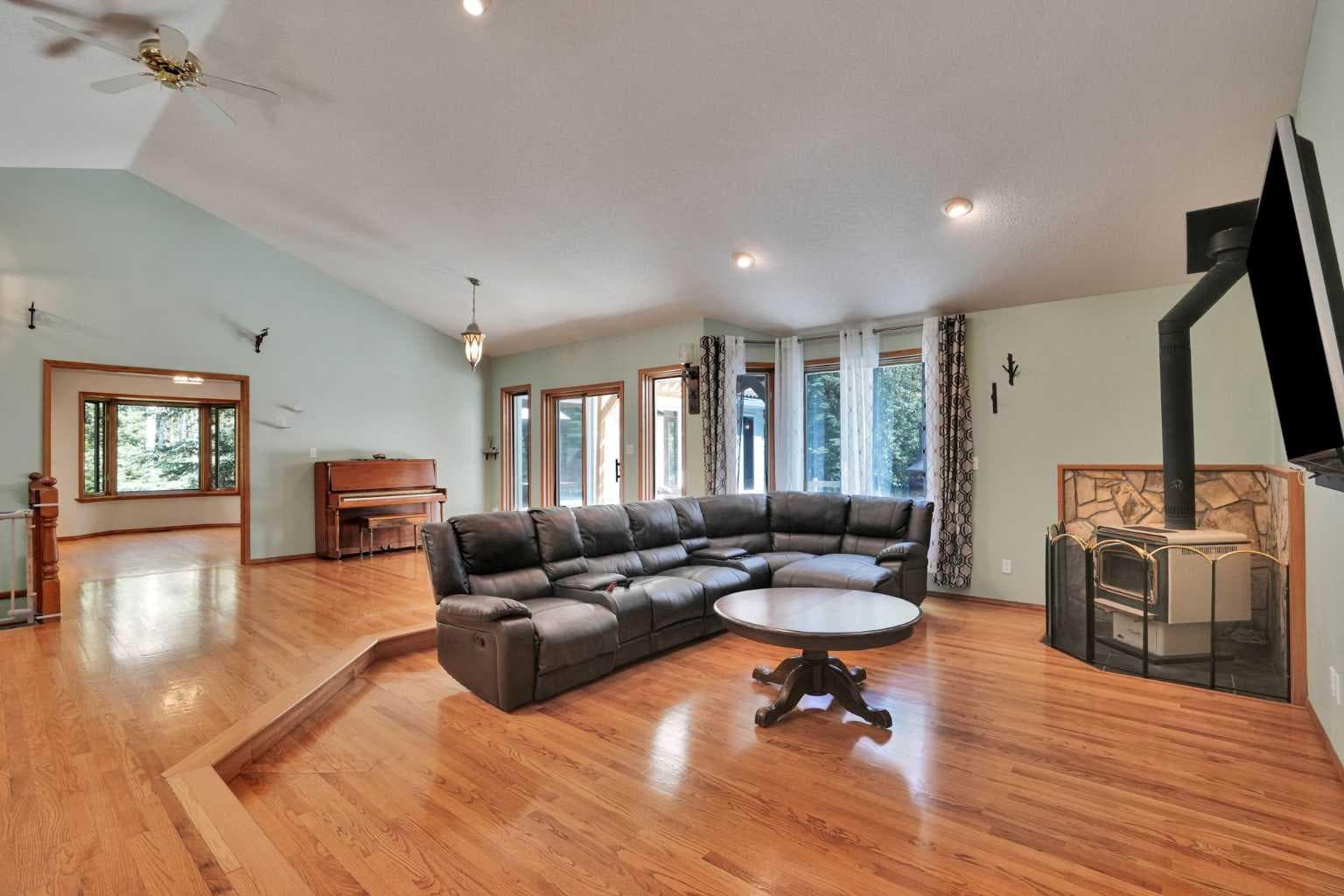 27 Elk Valley Place 