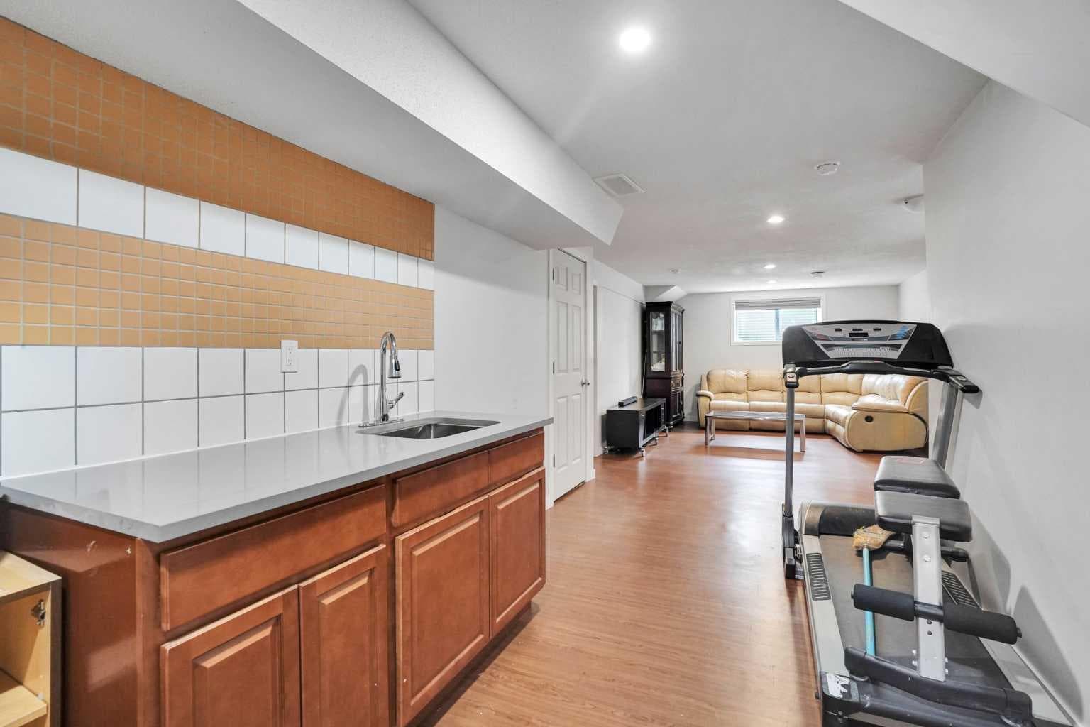 209 Windford Park SW