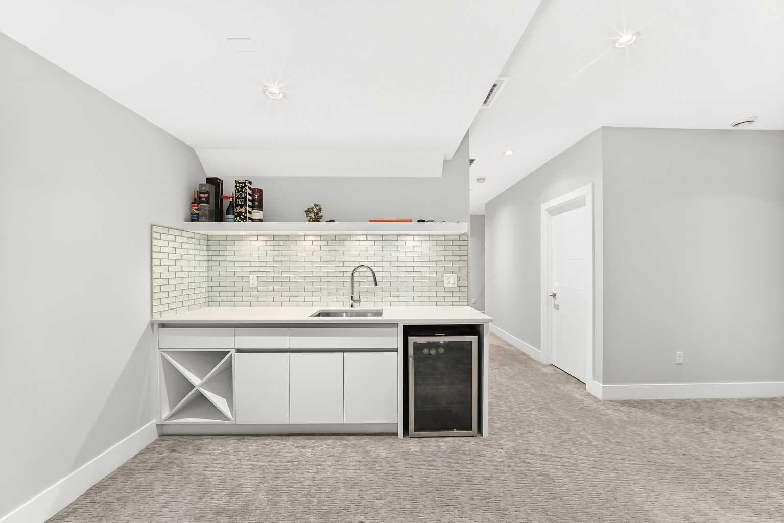 3014 Cochrane Road NW