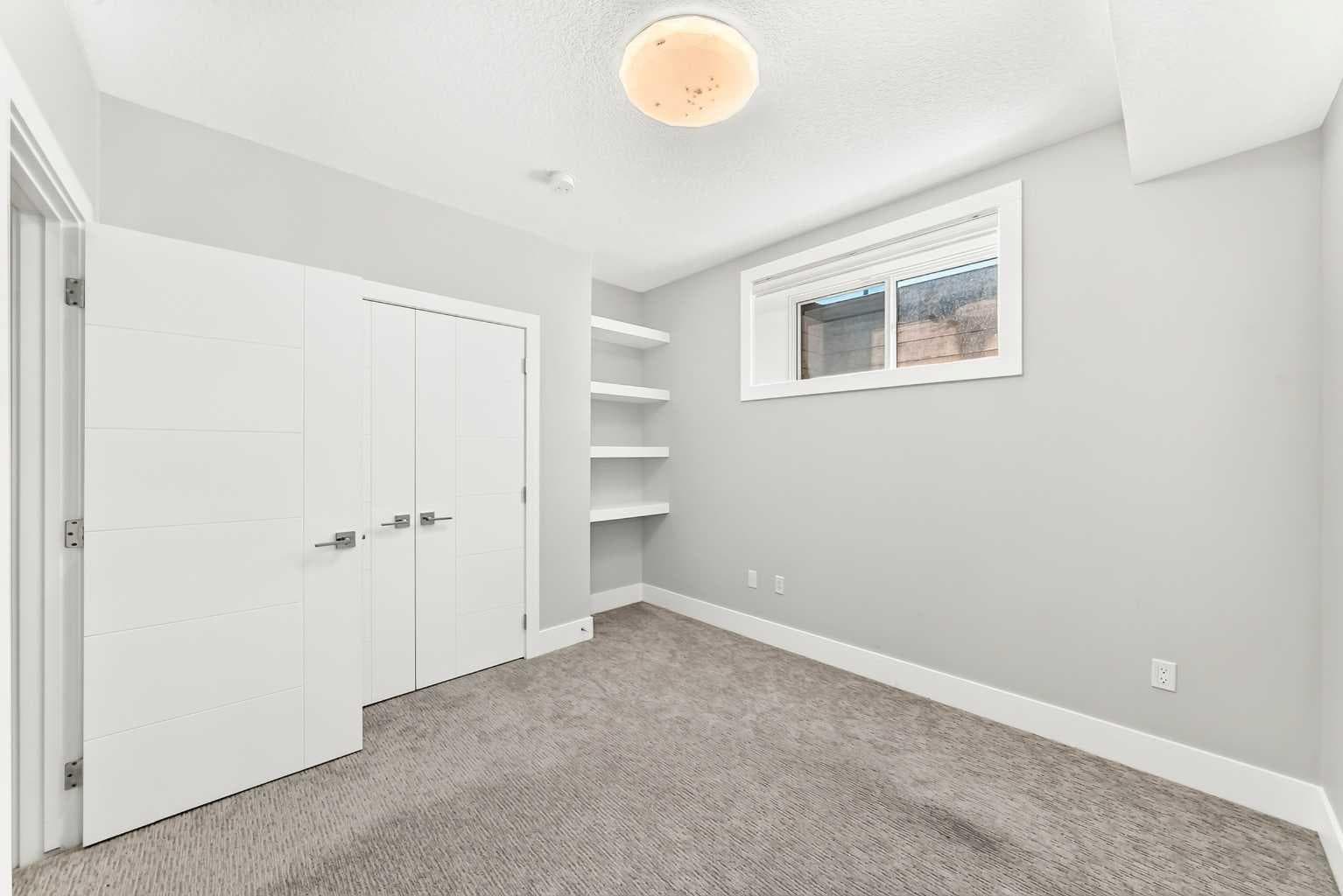 3014 Cochrane Road NW