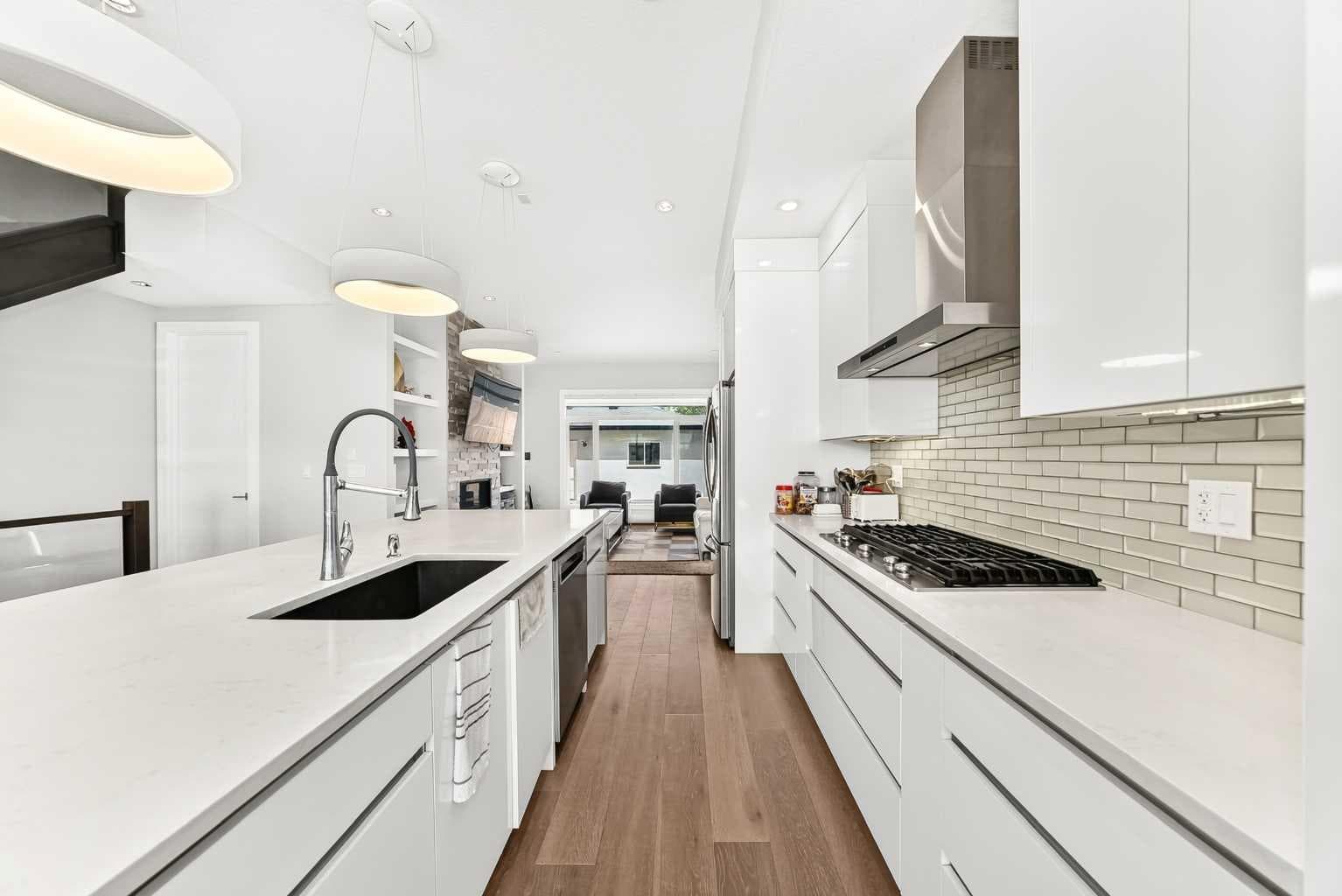 3014 Cochrane Road NW