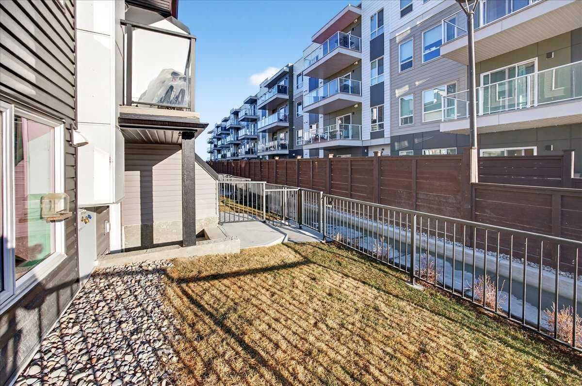 216, 474 Seton Circle SE