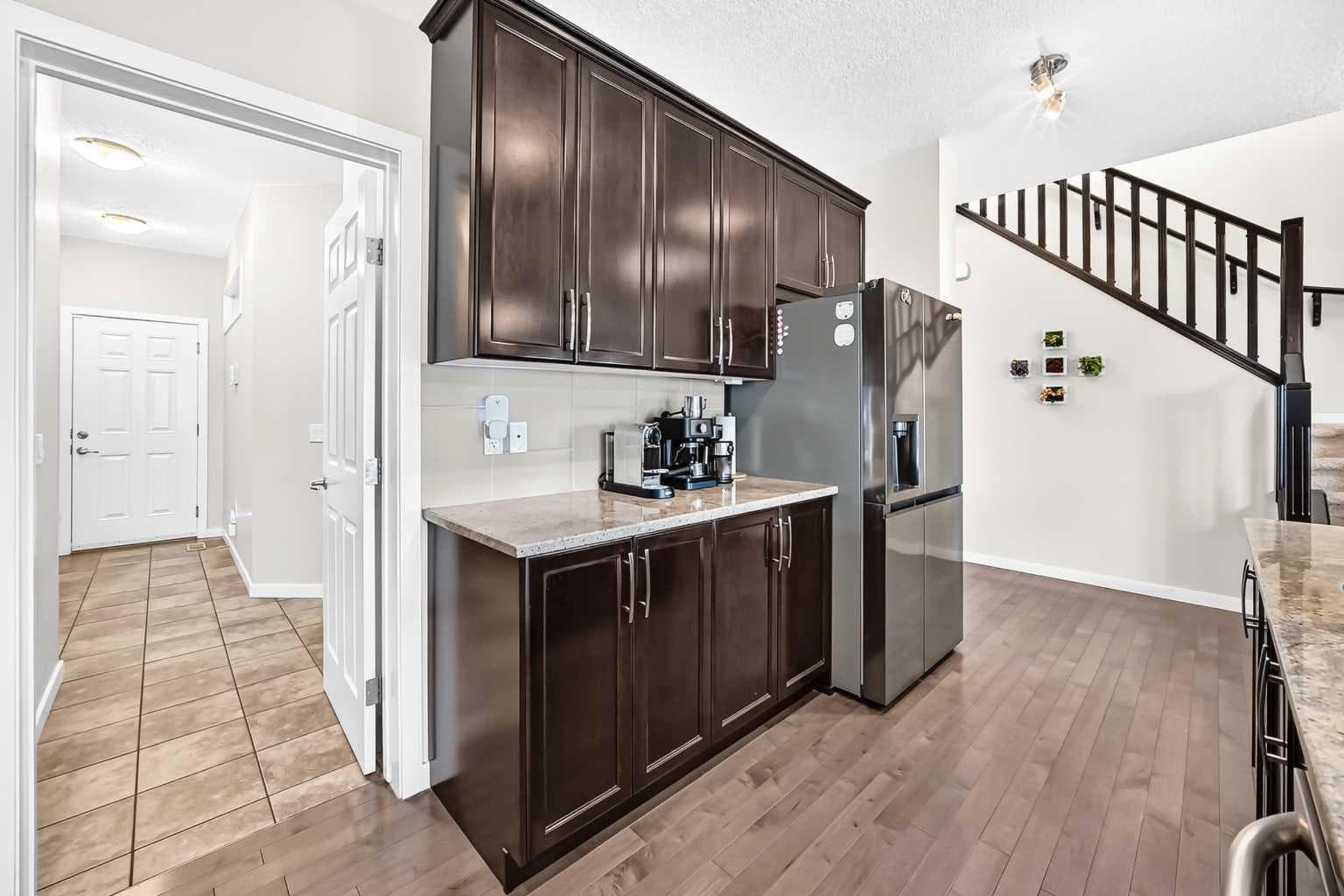 56 PANATELLA Parade NW