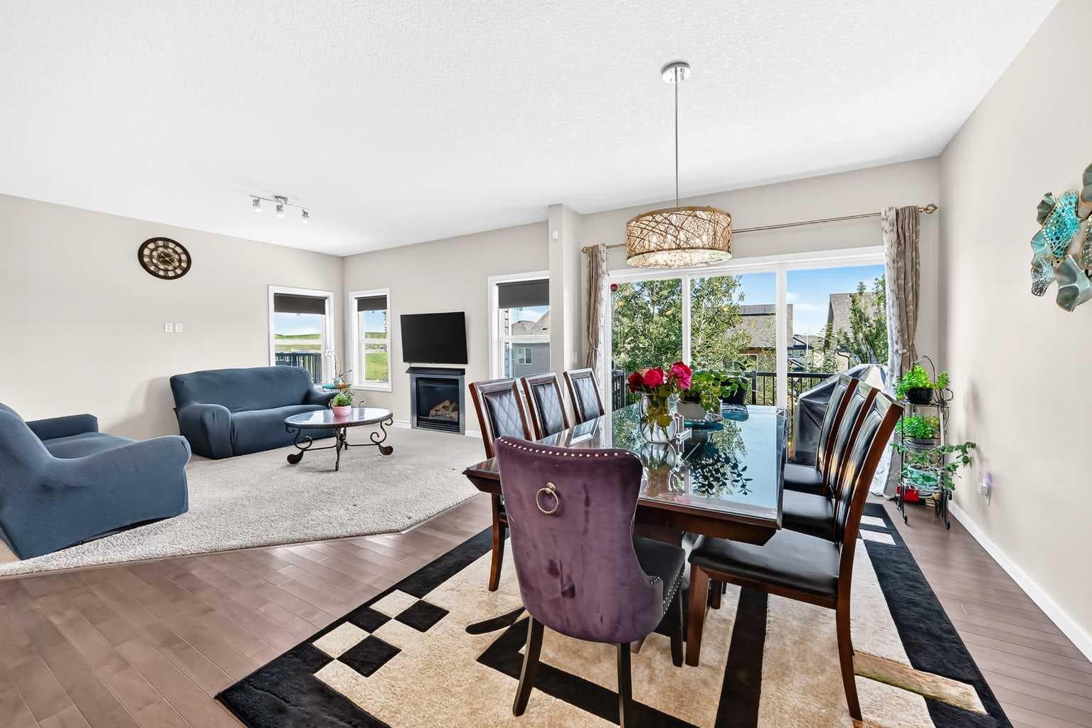 56 PANATELLA Parade NW