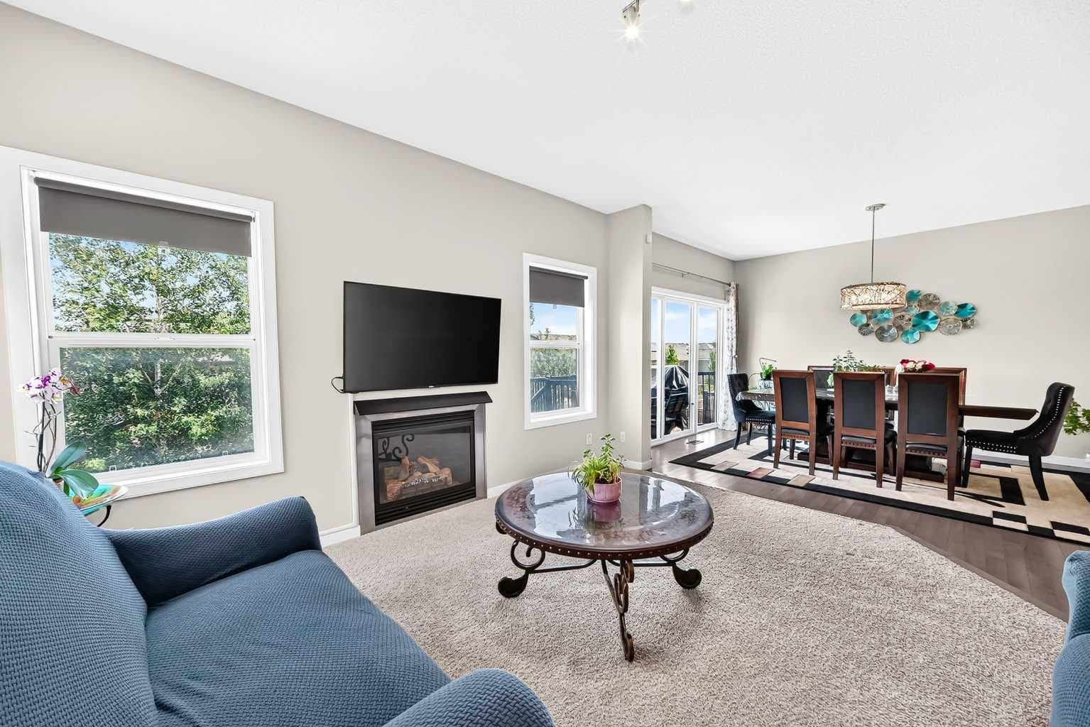 56 PANATELLA Parade NW